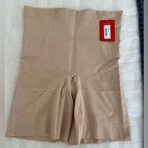 SPANX Soft Nude Mid Thigh Short